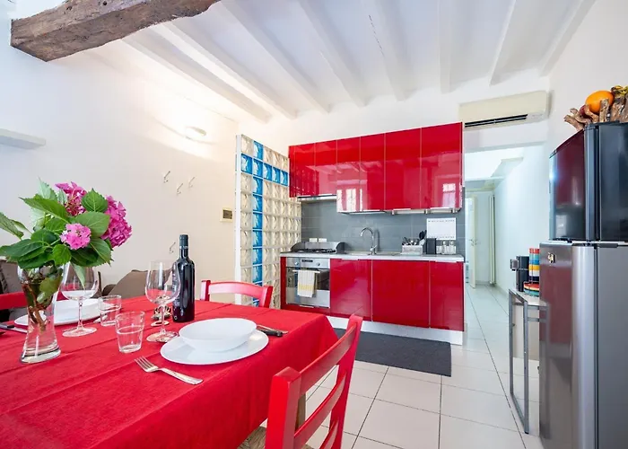 Guesthost - Bright And In Apartamento *