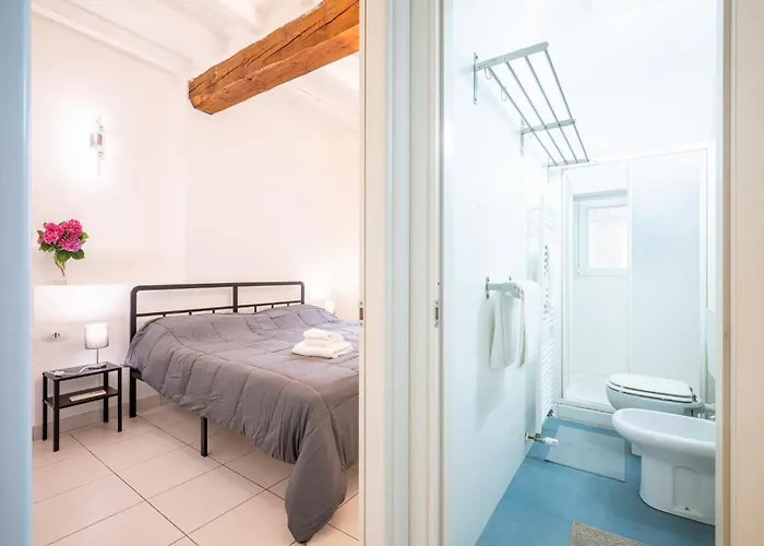 Guesthost - Bright And In Apartamento