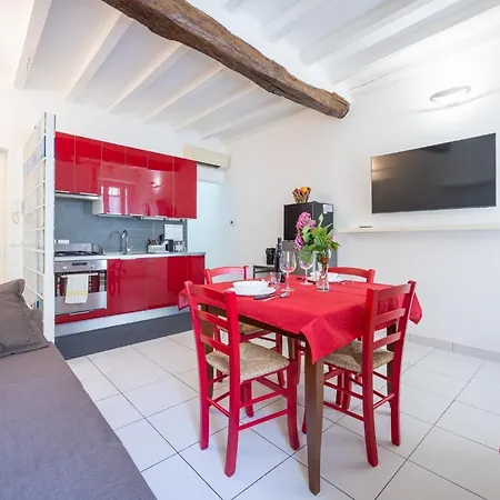 Apartmán Guesthost - Bright And In